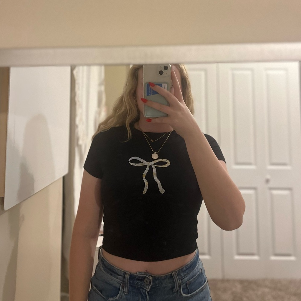Black baby tee, fabric bow